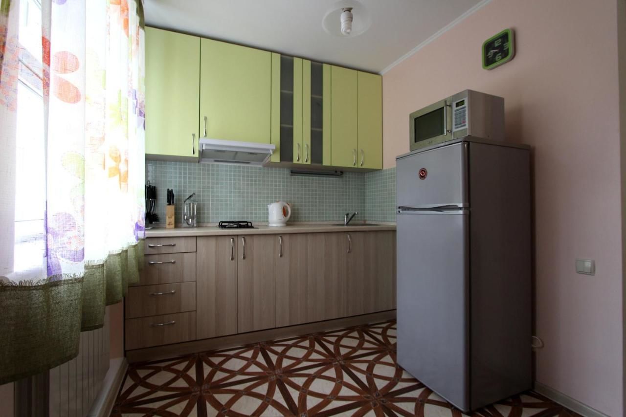 Апартаменты Nadezhda Apartments on Nayrizbay Batira 63 Алматы-15